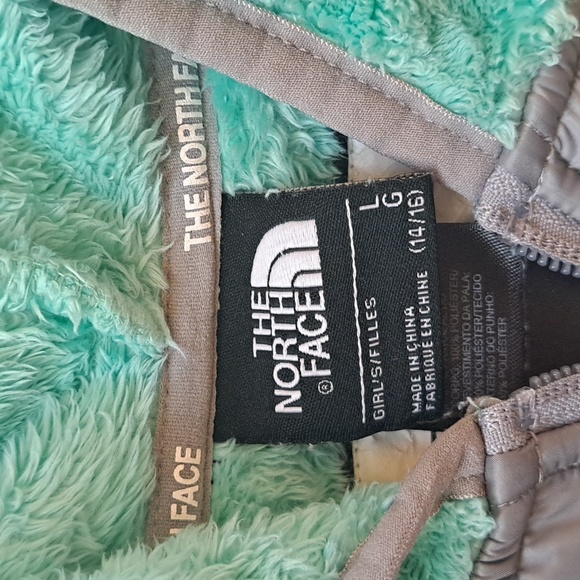 Girls North Face jacket - Picture 2 of 3